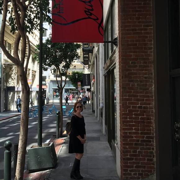 Meet your Posher, Christi - Picture 1 of 1